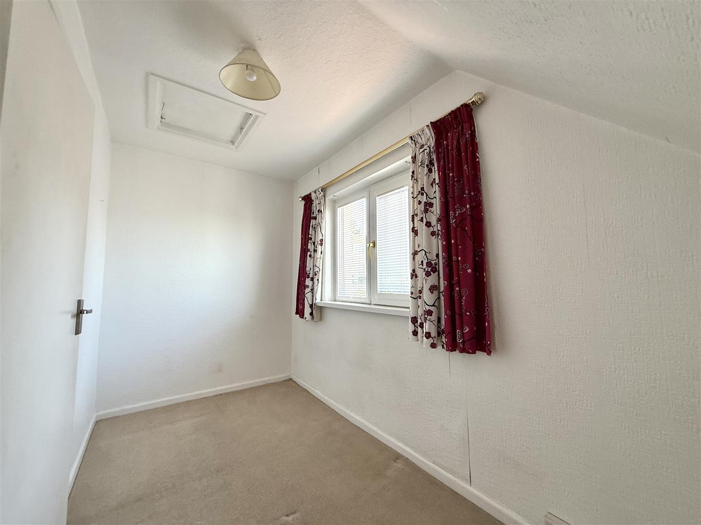 Venables Close, Fforestfach, Swansea, SA5 5BY